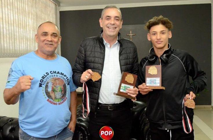 Breno Soares volta a Varzea Paulista consagrado como tricampeão de K-1e kickboxing